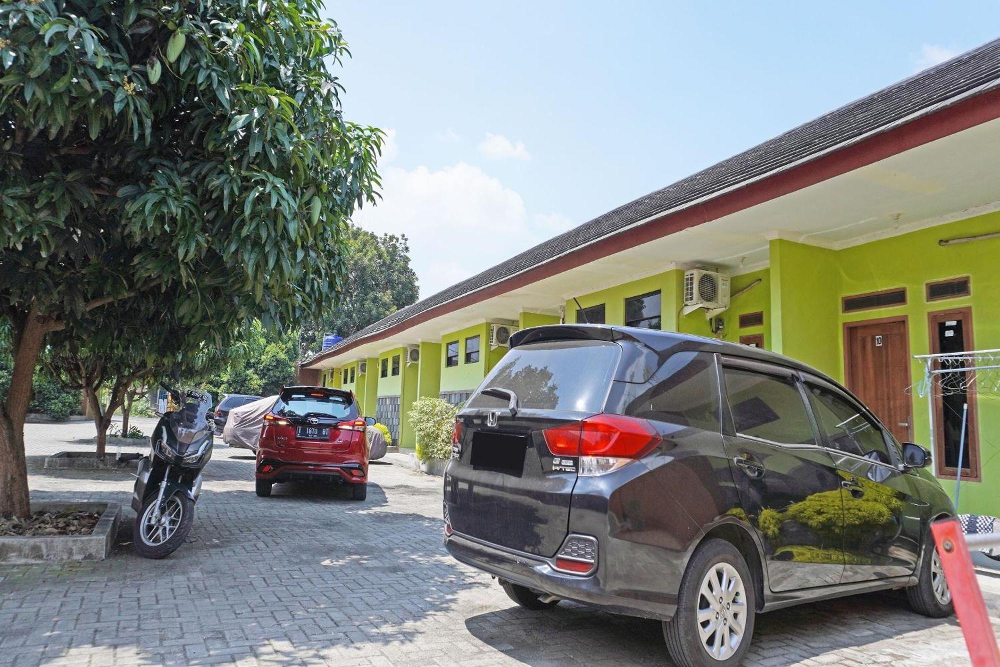 Oyo 91762 Green Home Stay Syariah Purwakarta Luaran gambar