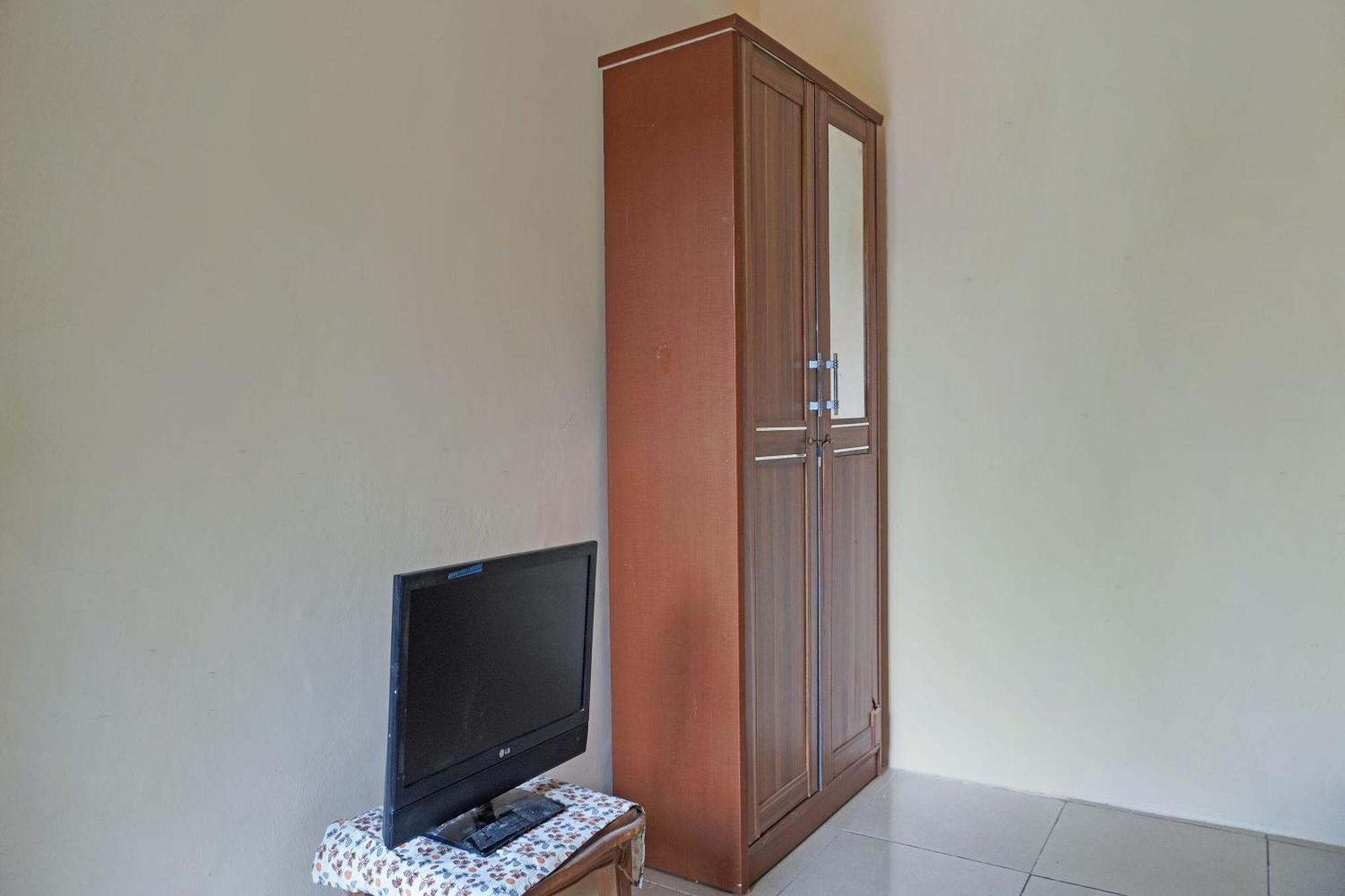 Oyo 91762 Green Home Stay Syariah Purwakarta Luaran gambar