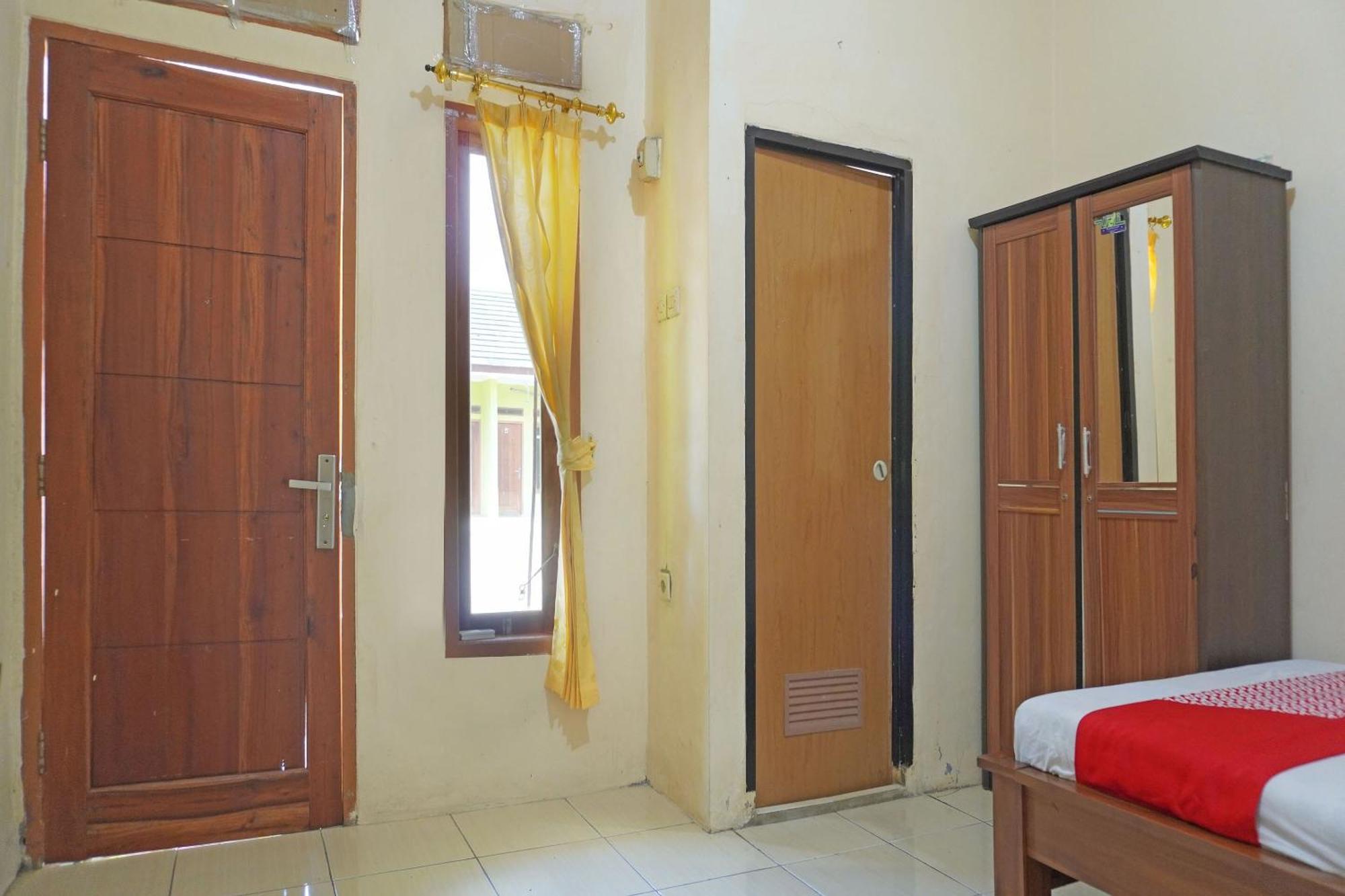 Oyo 91762 Green Home Stay Syariah Purwakarta Luaran gambar