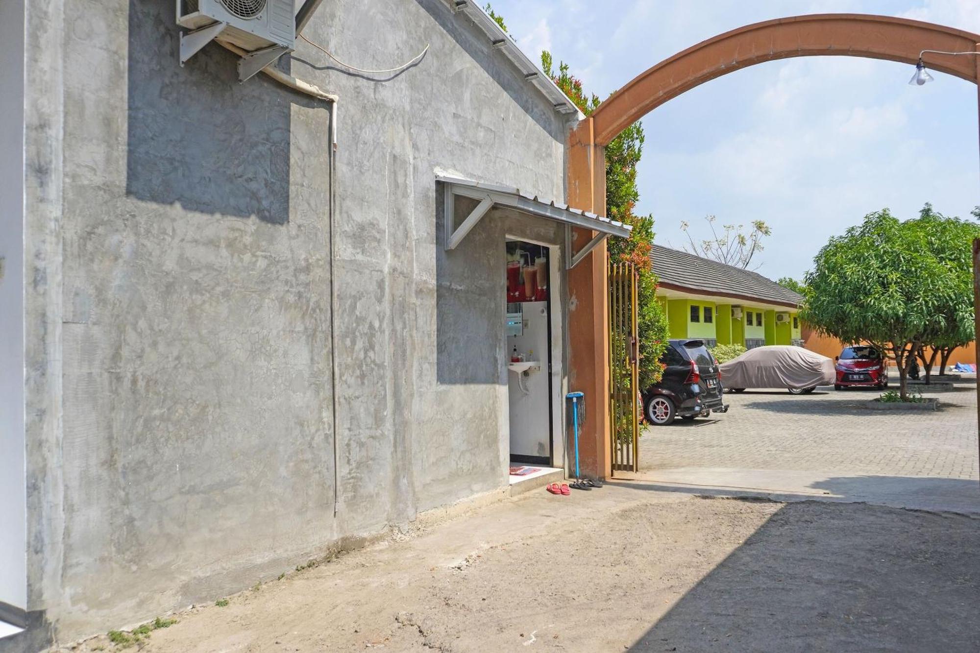Oyo 91762 Green Home Stay Syariah Purwakarta Luaran gambar